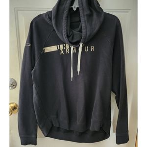 🌈3 for 12$ Under Armour hoodie
